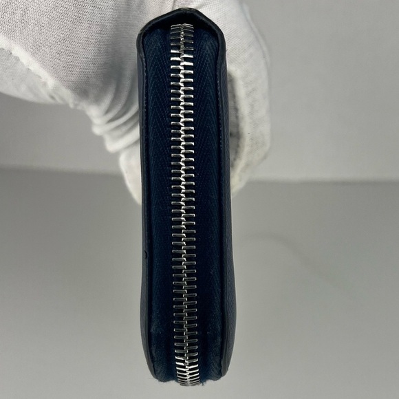 💙Prada Navy Blue Saffiano Leather Long Zip Around Wallet | PRELOVED!!💙 - Picture 4 of 9